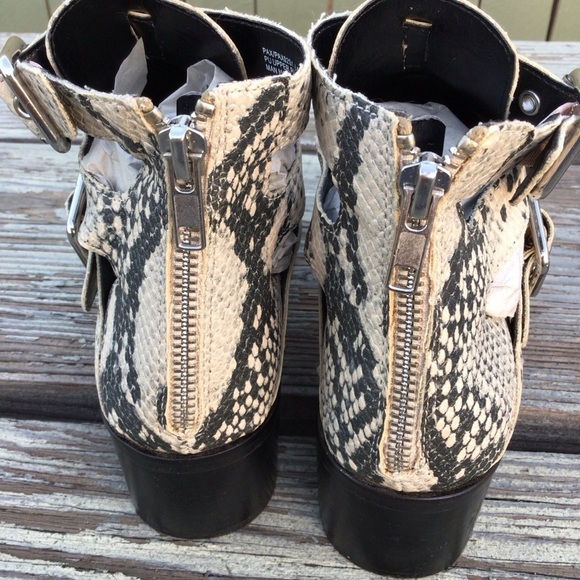 Steven Steve Madden Harmon Booties Women 6.5M Snakeskin 3 Buckle Strap Pointed - Picture 8 of 11